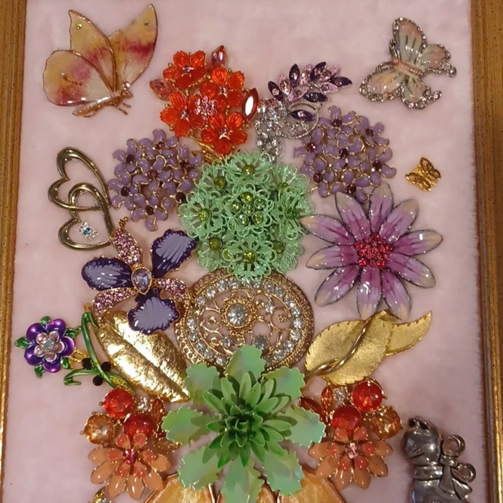 Floral Picture Art With Cats And Butterflies - Picture 4 of 7